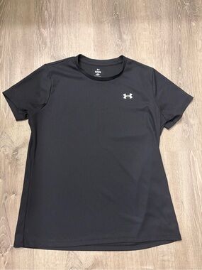 Women's Under Armour Tech Rib Short Sleeve Athletic Tee- Size Medium- Pre-owned